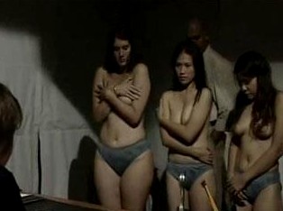 Жестокое обращение и сексуальное насилие в женских тюрьмах